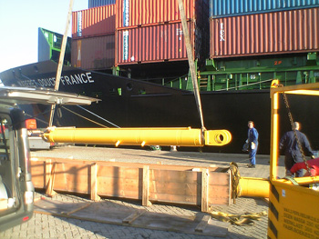 Reparatur Krananlage Containerschiff