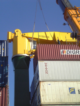 Reparatur Krananlage Containerschiff