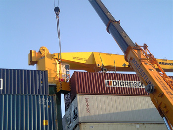 Reparatur Krananlage Containerschiff